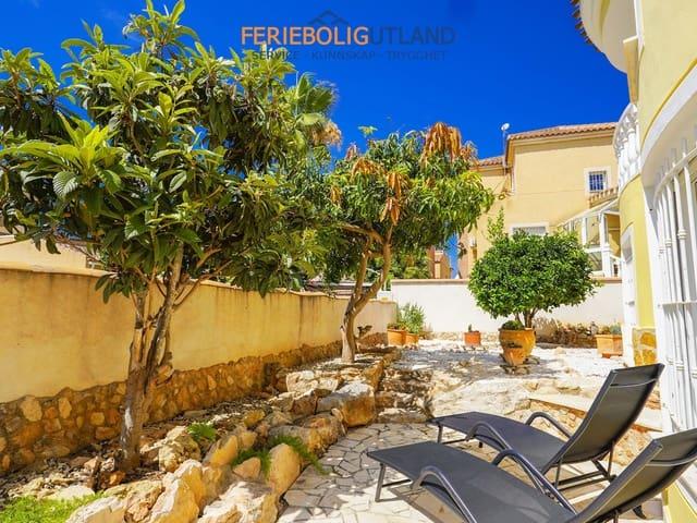 Chalet en venta en Urbanización La Zenia II, el Baix Segura / La Vega Baja