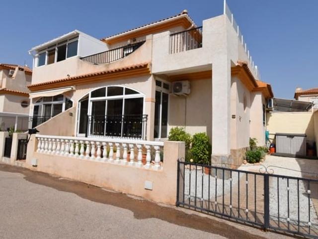 Chalet en venta en Urbanización La Zenia II, el Baix Segura / La Vega Baja