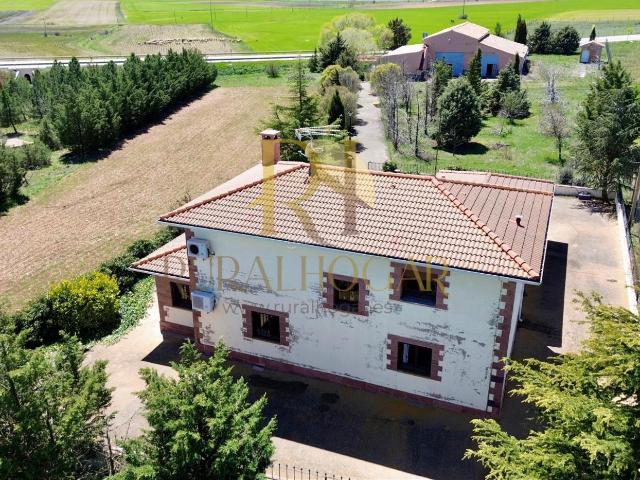 Chalet en venta en El Pobo De Dueñas, Castilla-La Mancha