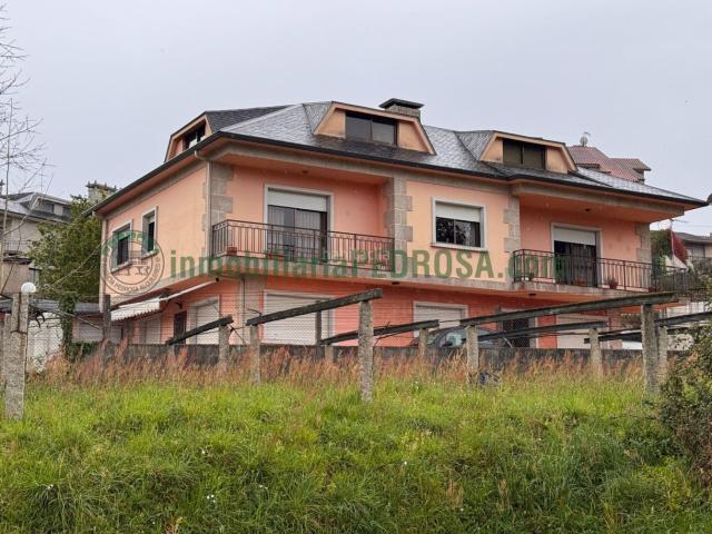 Chalet en venta en Poio, Pontevedra