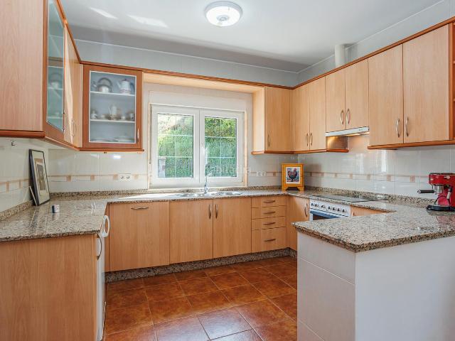 Villa en venta en Pol