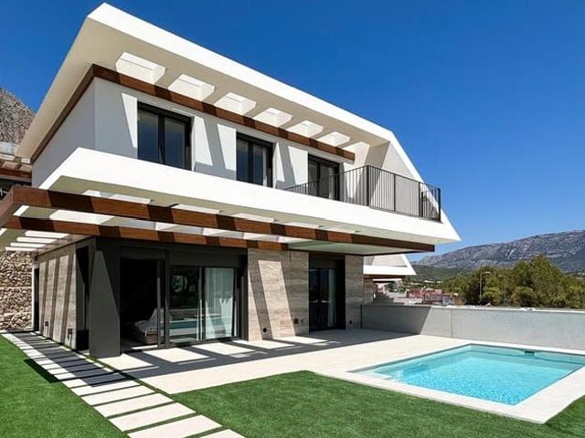 Chalet en venta en la Marina Baixa, Valencia