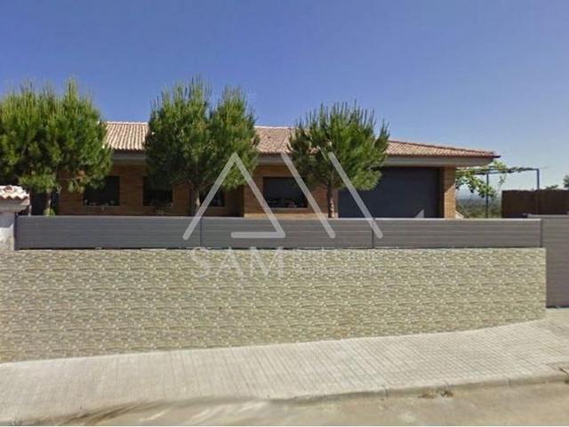 Chalet en venta en El Pont De Vilomara I Rocafort, Barcelona