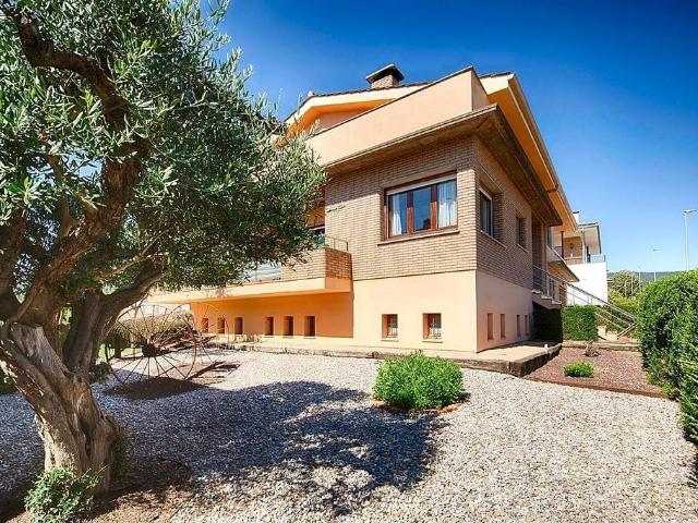 Chalet en venta en Pla de l'Estany, Catalunya