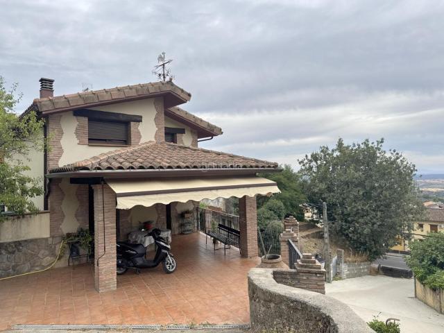 Villa en venta en Poyales Del Hoyo