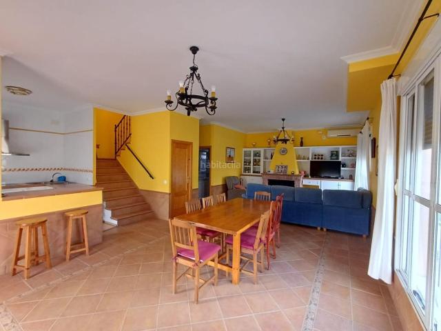 Chalet en venta en La Puebla Del Río, Andalucía