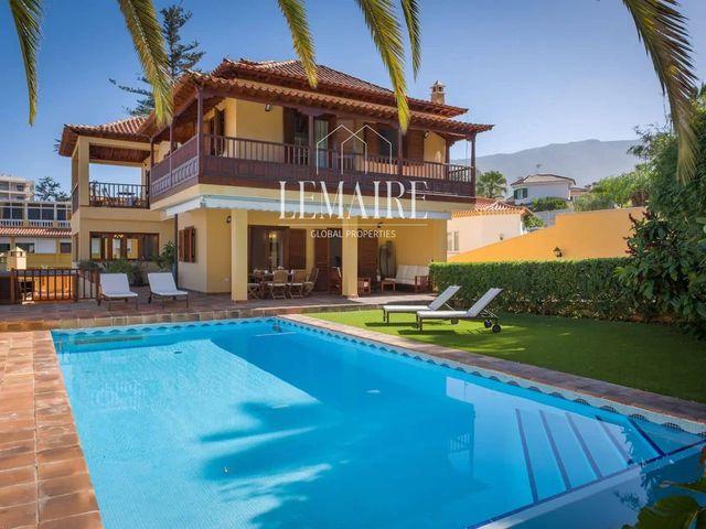 Chalet en venta en Puerto De La Cruz, Canarias