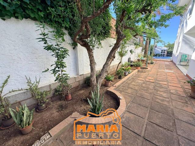 Chalet en venta en Puerto de la Torre, Málaga-Costa del Sol
