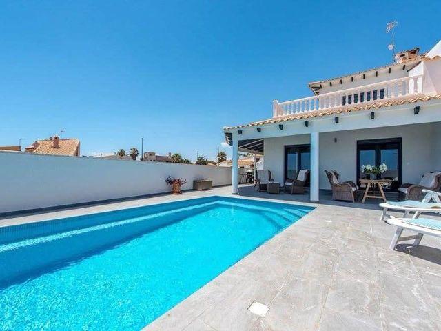 Chalet en venta en Urbanización Rocío del Mar, Torrevieja