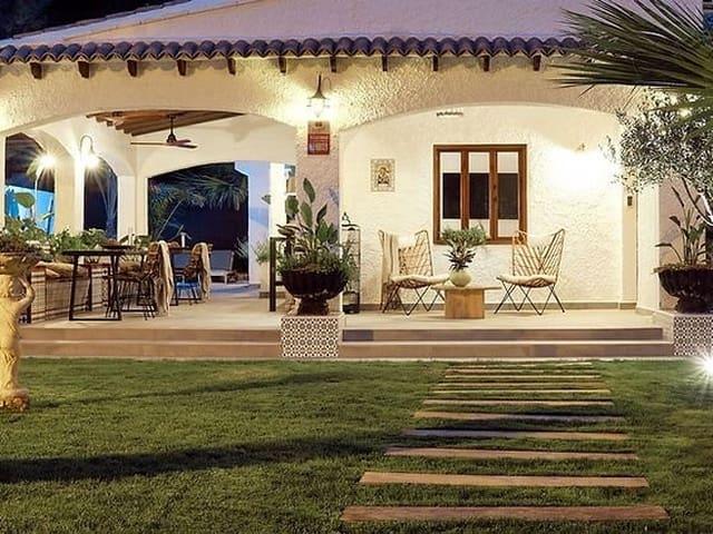 Villa en venta en Punta Prima