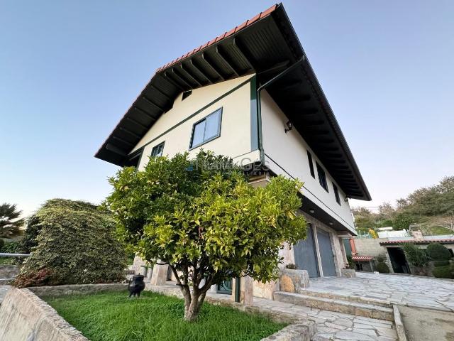 Chalet en venta en Redondela, Vigo