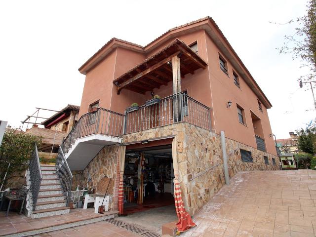 Chalet en venta en Redueña, Madrid