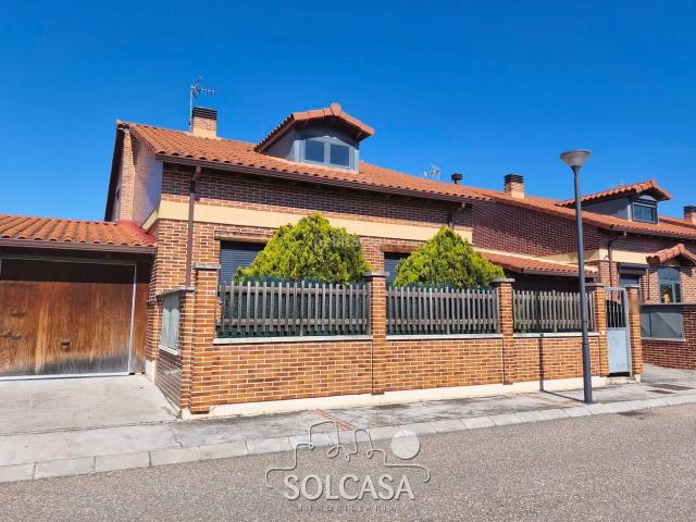 Chalet en venta en Renedo De Esgueva, Castilla y León