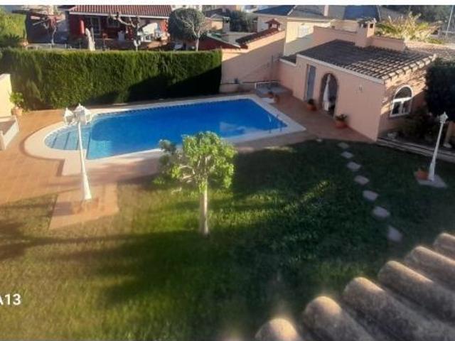 Casa en venta en el Camp de Túria, Valencia