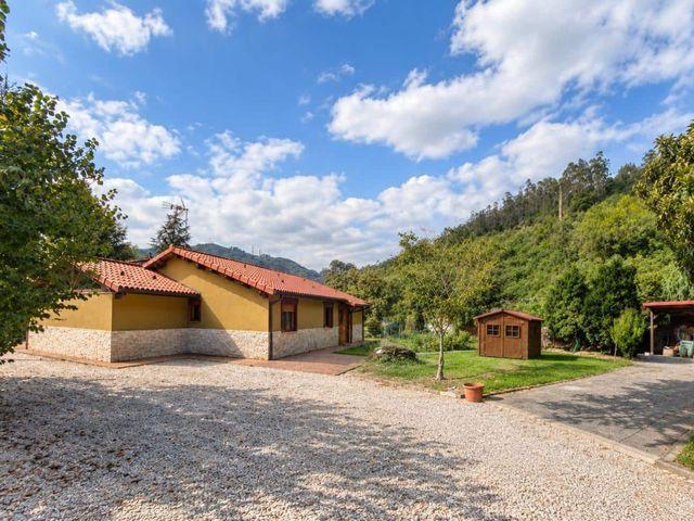 Chalet en venta en La Costana, Ribera de Arriba
