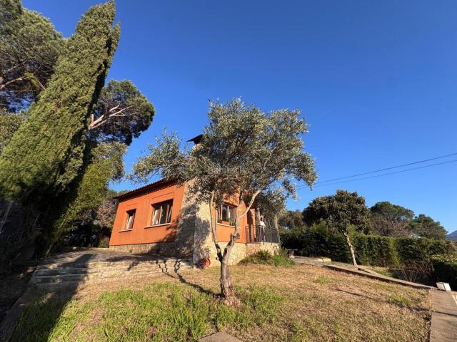 Chalet en venta en Viabrea, la Selva