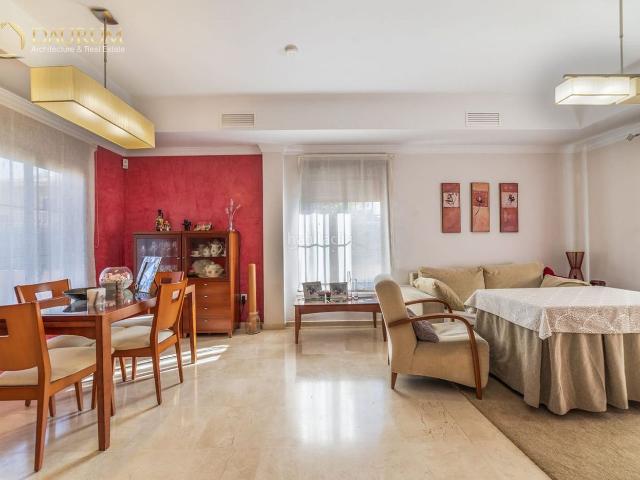Chalet en venta en La Rinconada, Andalucía