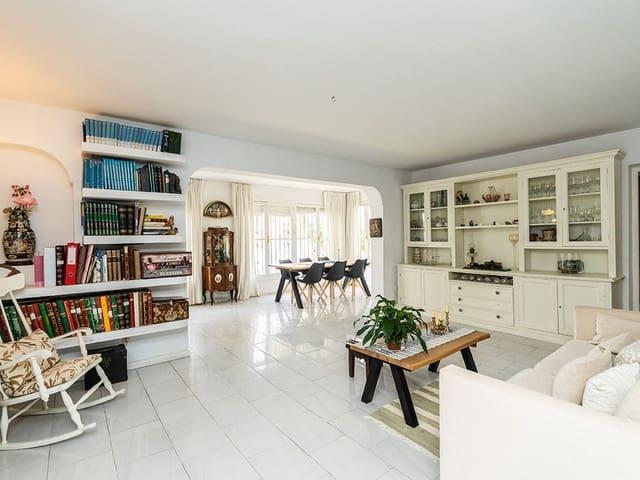 Chalet en venta en Rio Real, Costa del Sol Occidental