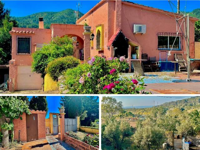 Villa en venta en Riudecols