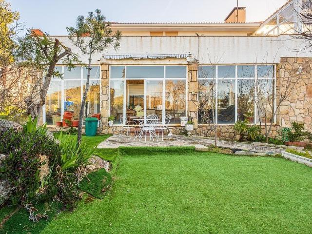 Chalet en venta en Robledo De Chavela, Madrid