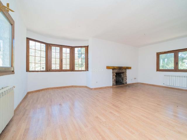 Villa en venta en Robledo De Chavela