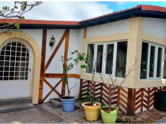Casa en venta en Robledo De Chavela, Madrid