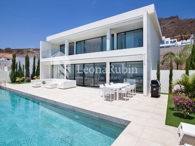 Chalet en venta en Armeñime, Adeje