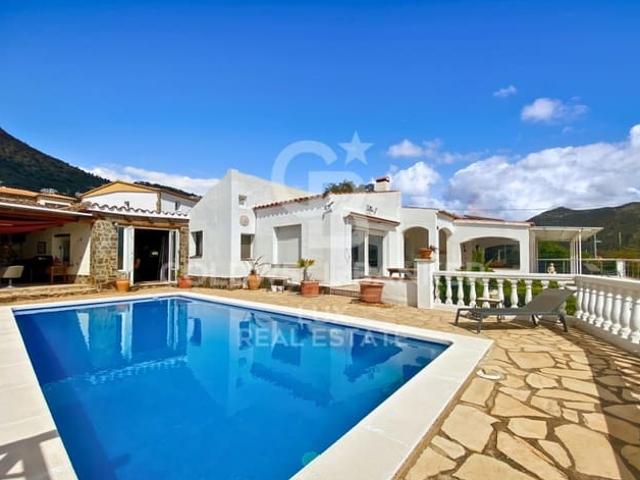 Chalet en venta en Roses, Girona