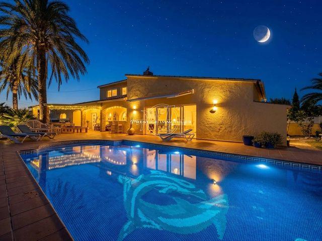 Chalet en venta en Roses, Girona