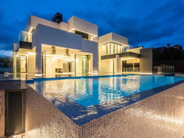 Chalet en venta en Rozas De Puerto Real, Madrid