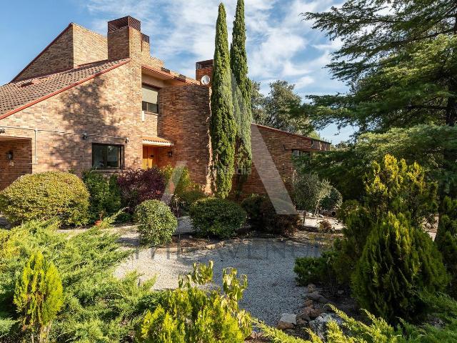 Chalet en venta en Rozas De Puerto Real, Madrid
