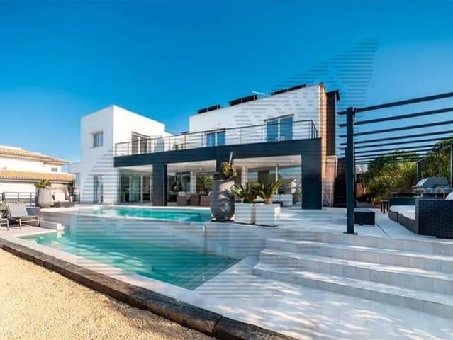 Villa en venta en Sa Torre