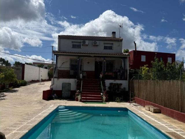 Chalet en venta en Sabiote, Andalucía