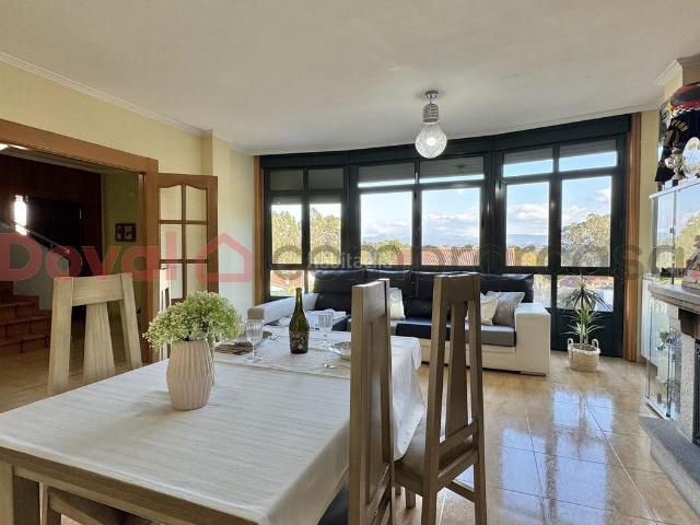 Chalet en venta en Salceda de Caselas, Vigo