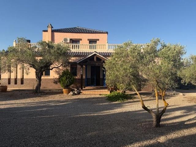 Chalet en venta en Cecilia Bartolomé (Mujeres Libres), l'Alt Vinalopó / El Alto Vinalopó