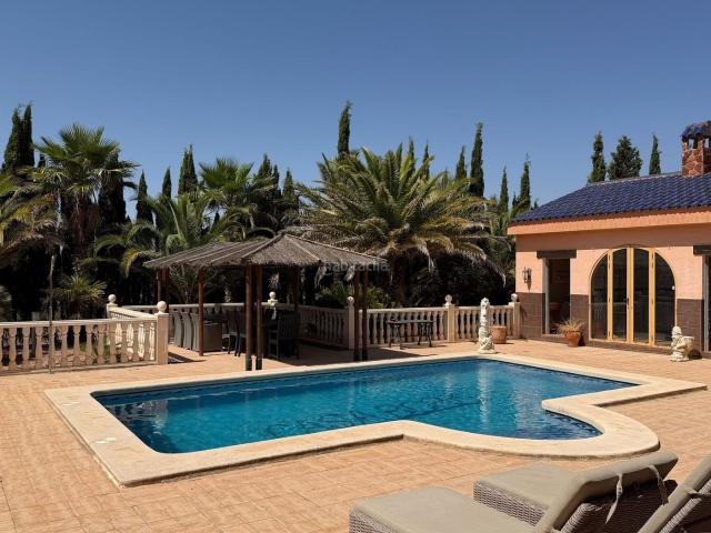 Chalet en venta en Cecilia Bartolomé (Mujeres Libres), l'Alt Vinalopó / El Alto Vinalopó