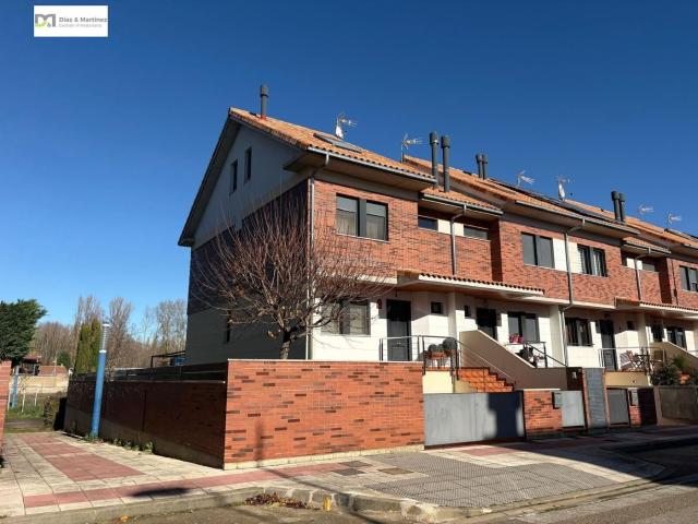 Chalet en venta en Villabalter, San Andrés Del Rabanedo