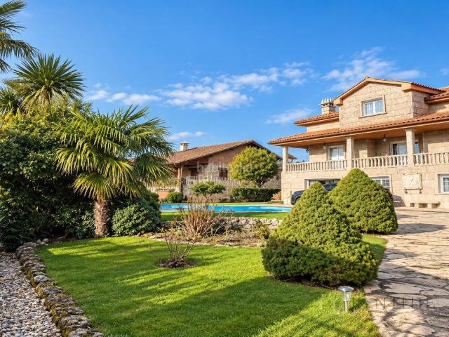 Chalet en venta en San Esteban Del Valle, Castilla y León
