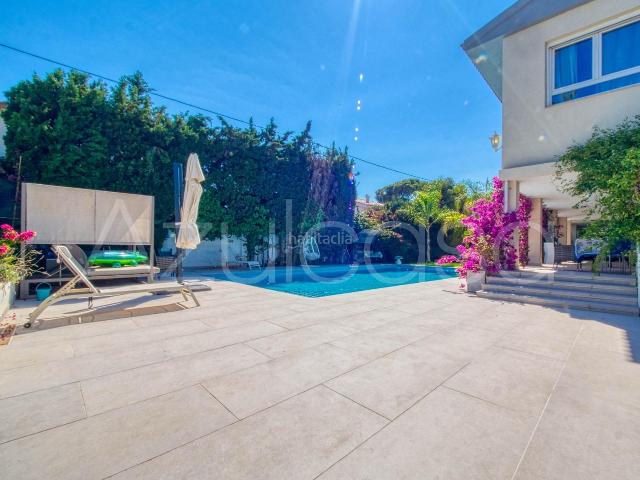 Chalet en venta en Platja de Mutxavista, l'Alacantí