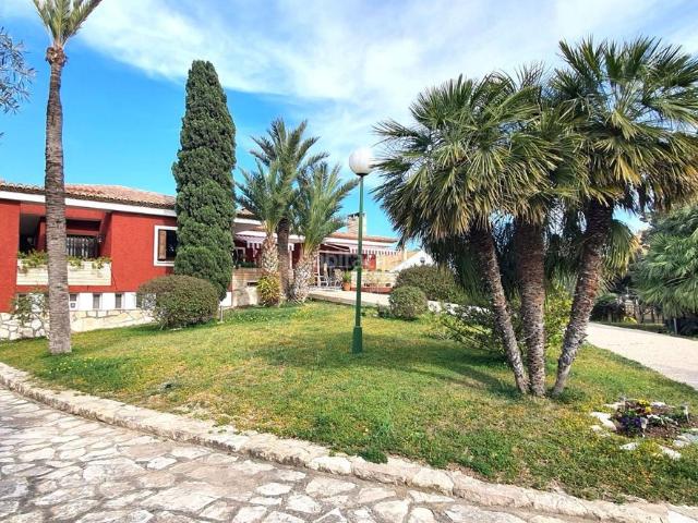 Chalet en venta en Platja de Mutxavista, l'Alacantí