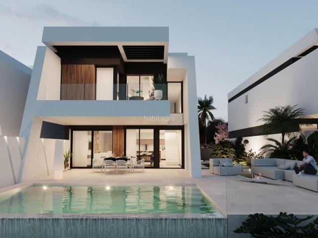 Villa en venta en San Juan De Alicante, Platja de Mutxavista