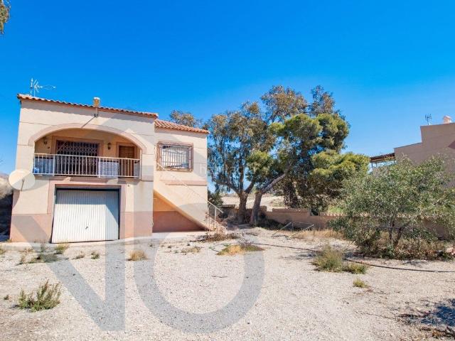 Casa en venta en Pilar de Jaravía, Pulpí
