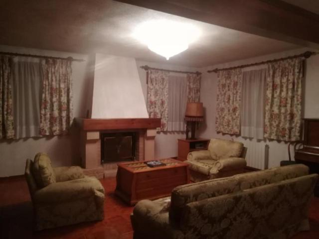 Villa en venta en San Martín De Valdeiglesias