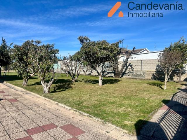 Chalet en venta en Zaragoza, Aragón