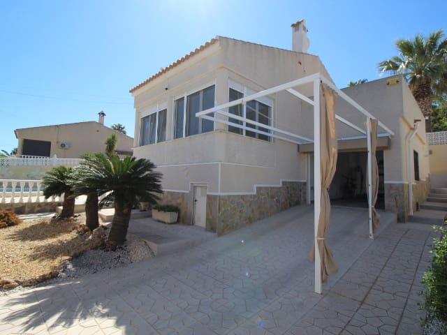 Chalet en venta en San Miguel de Salinas