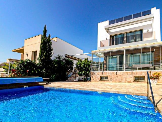 Villa en venta en San Miguel De Salinas
