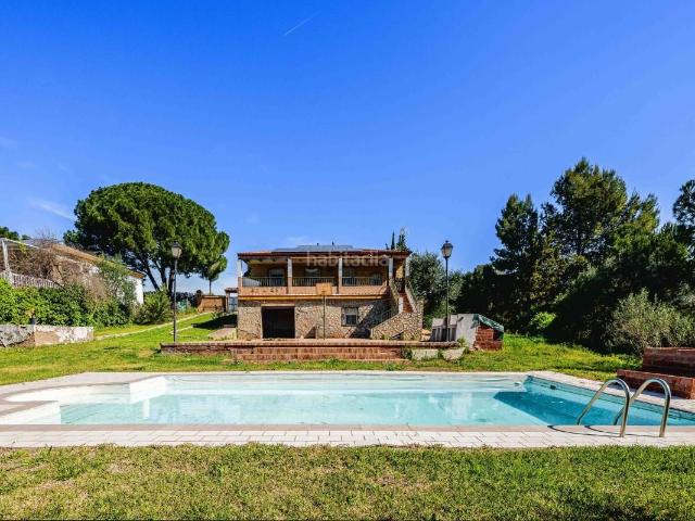 Chalet en venta en Sanlúcar La Mayor, Andalucía