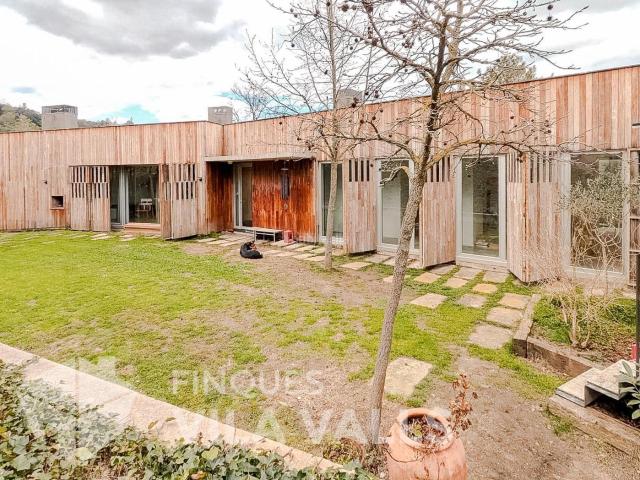 Villa en venta en Sant Quirze Safaja