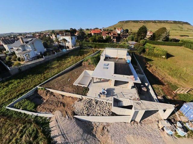 Chalet en venta en La Abadilla, Santa María de Cayón