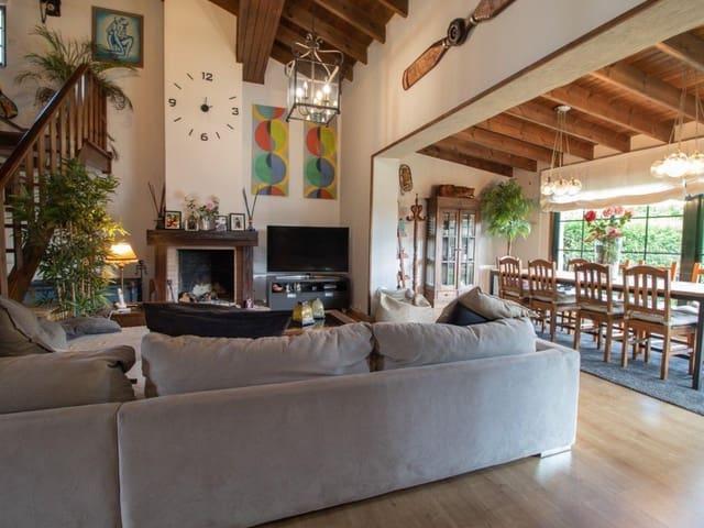 Chalet en venta en Santiago de Compostela, Santiago